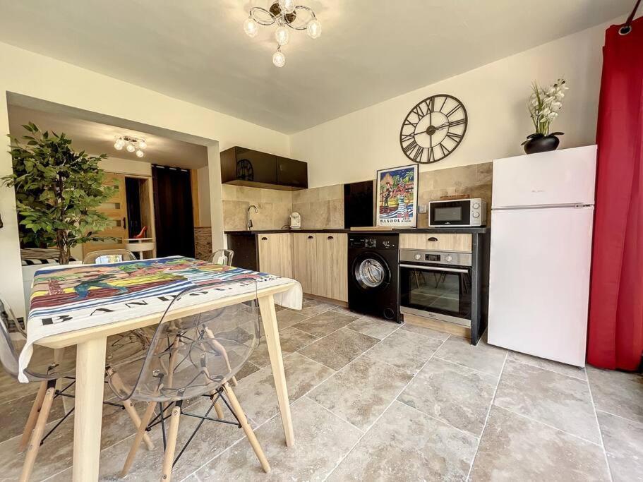 Superbe appartement cosy à 300 m de la plage Bandol Esterno foto