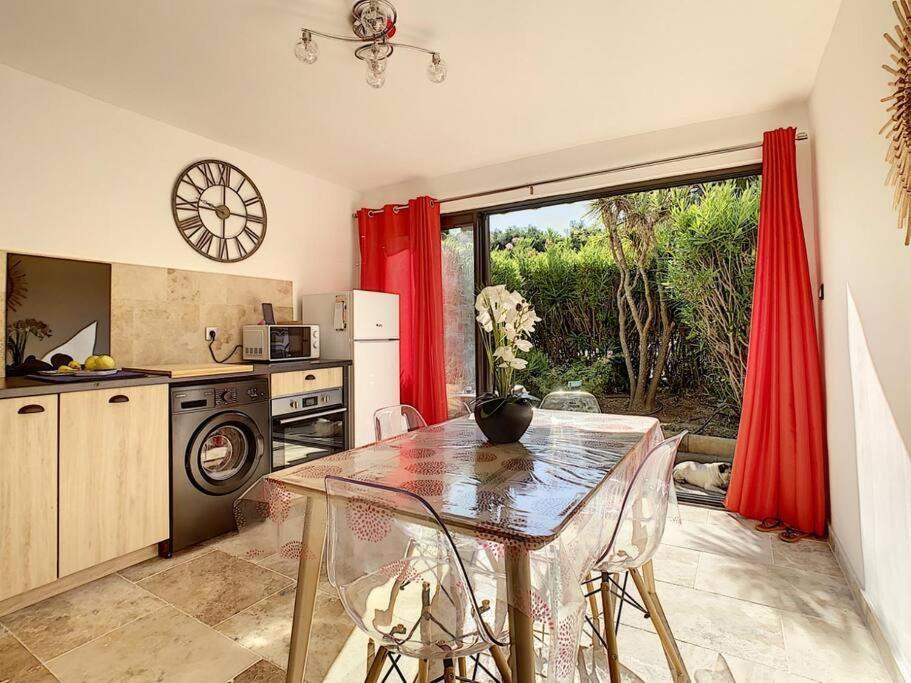 Superbe appartement cosy à 300 m de la plage Bandol Esterno foto